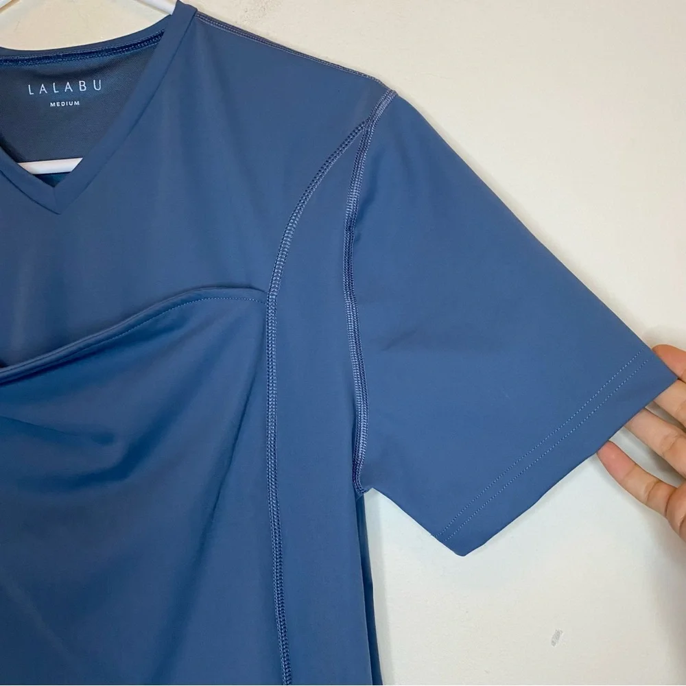 LALABU Men’s The Dad Shirt Baby Front Pouch Short Sleeve Brook Blue Sz Medium - Picture 7 of 14